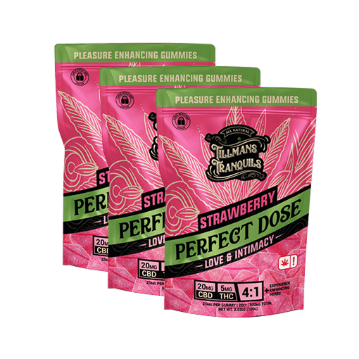 Strawberry-Love-THC-Gummies-3-pack